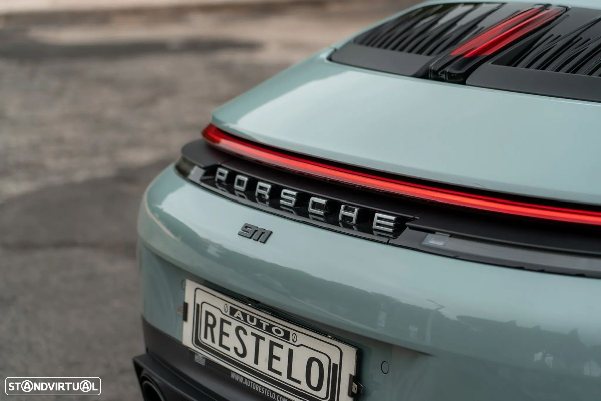 Porsche 911 (992) Carrera - 8
