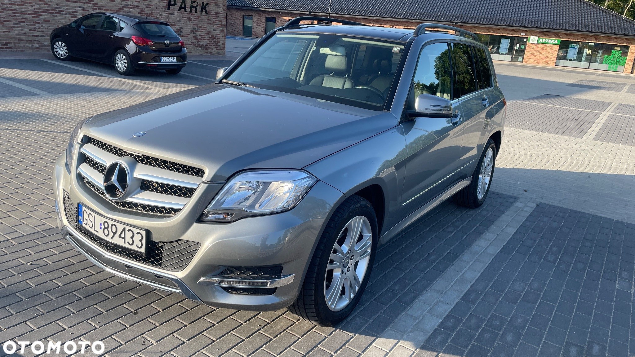Mercedes-Benz GLK 350 4-Matic - 2