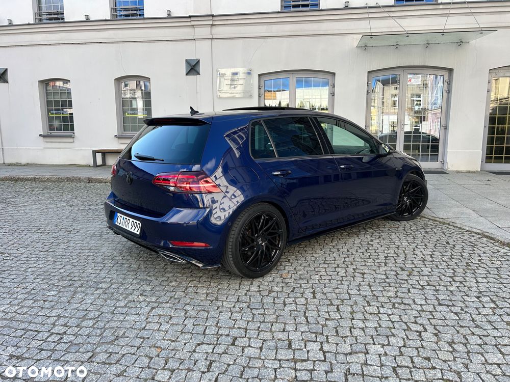 Volkswagen Golf - 6