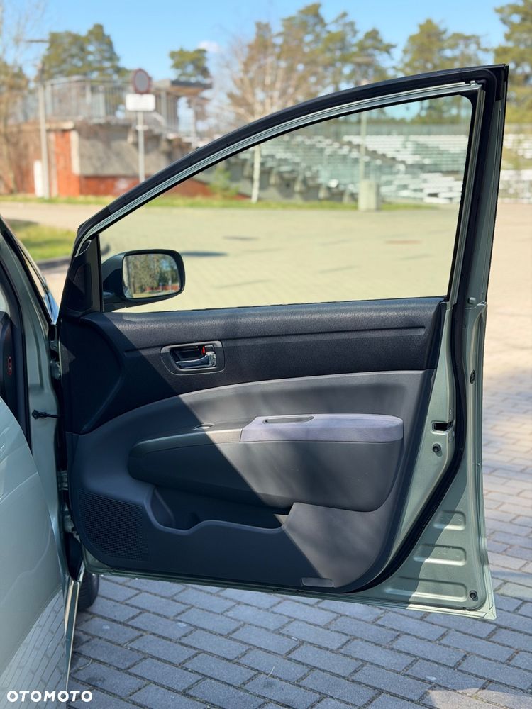 Toyota Prius 1.5 VVT-i Sol - 19