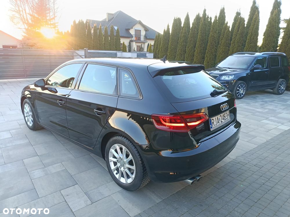 Audi A3 Sportback 2.0 TDI S tronic Attraction - 16