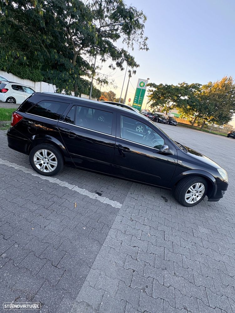 Opel Astra 1.7 CDTi Cosmo - 2