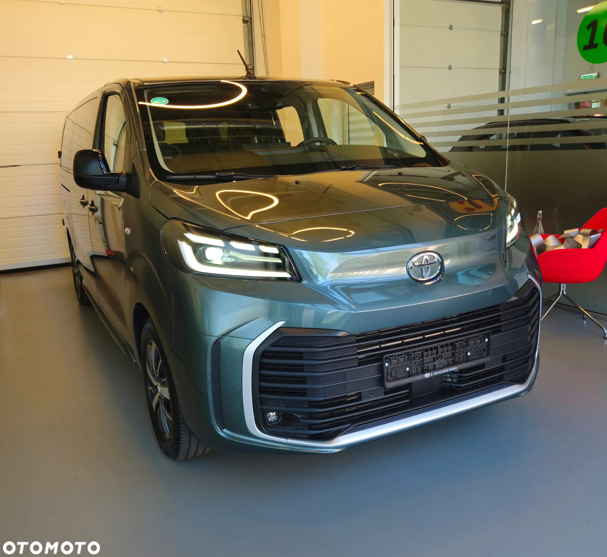 Toyota Proace Verso EV Long 75kWh Business - 3