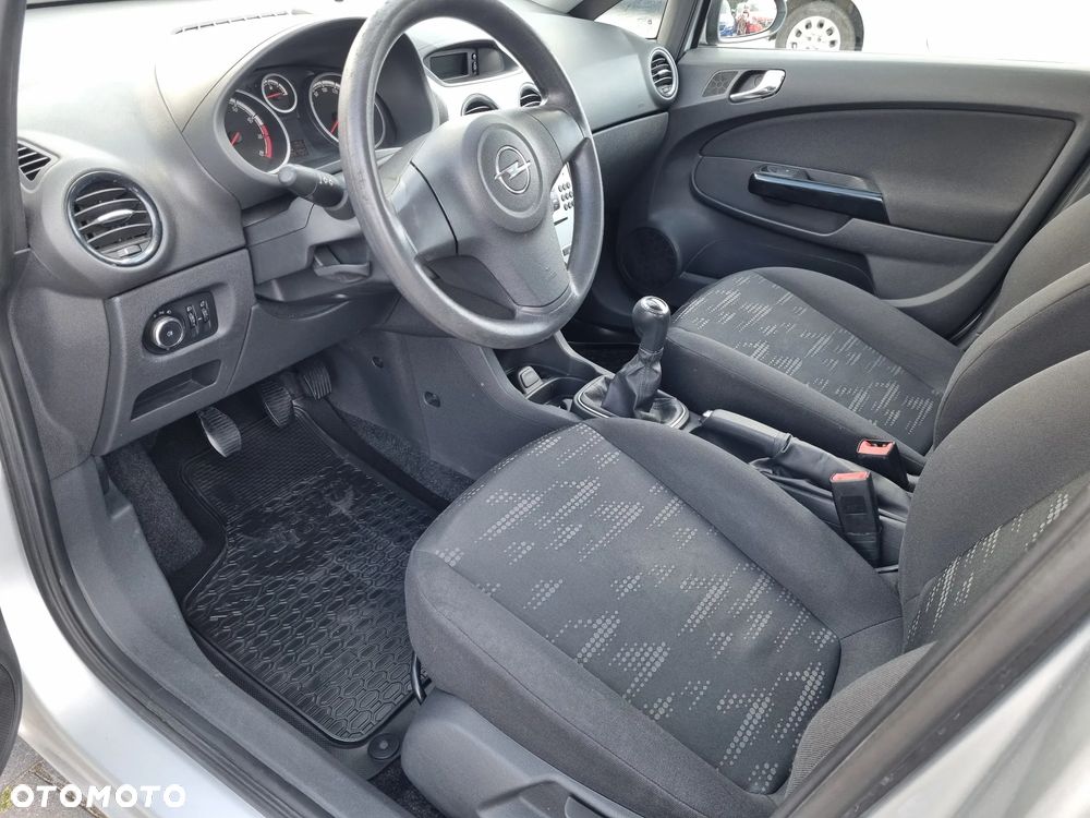Opel Corsa 1.2 16V Enjoy - 10