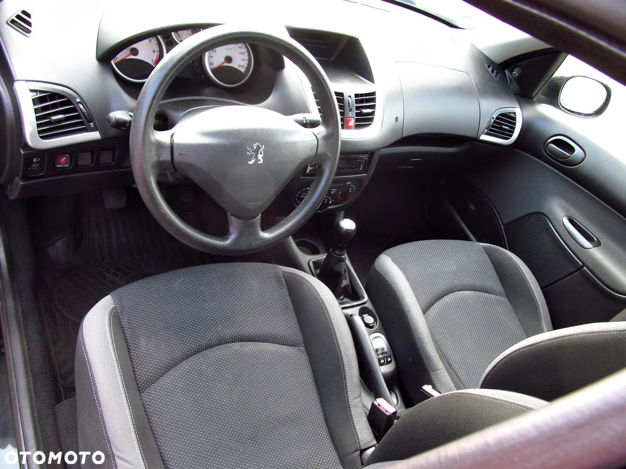 Peugeot 206 plus - 6