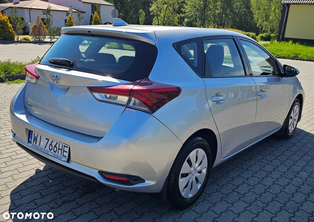 Toyota Auris 1.33 VVT-i Active - 6