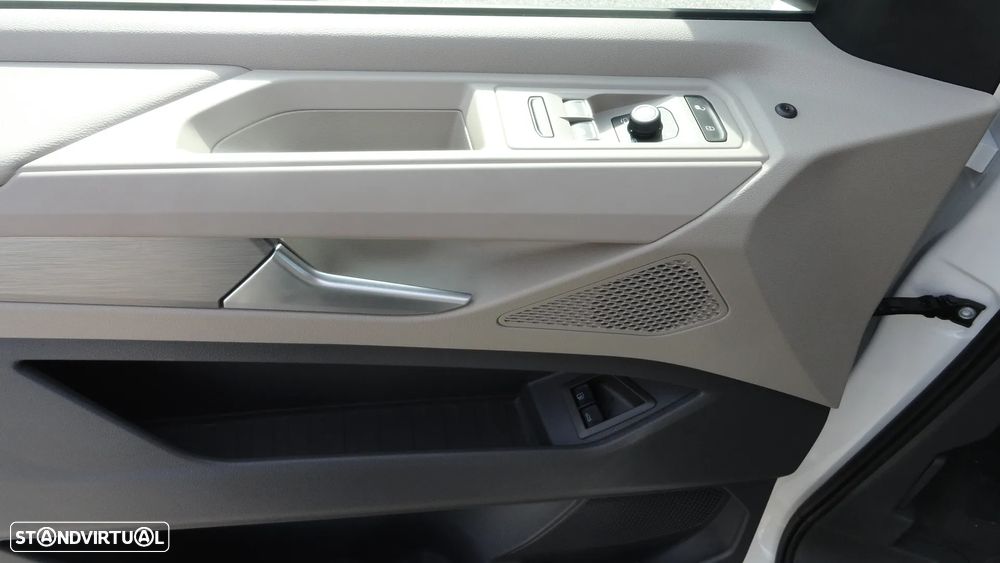 VW Multivan - 10