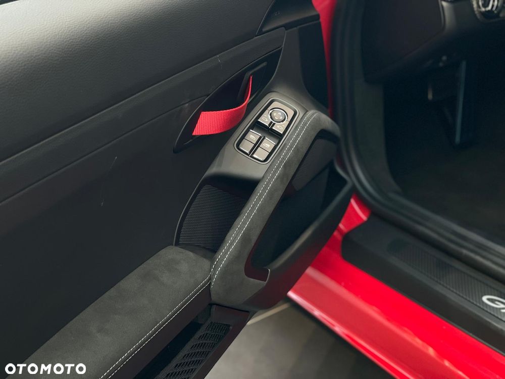 Porsche 718 Cayman GT4 RS - 14