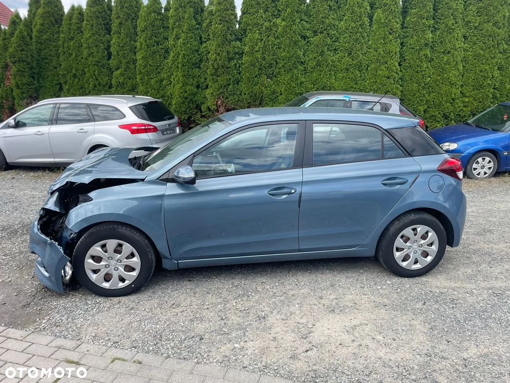 Hyundai i20 1.2 Trend - 3
