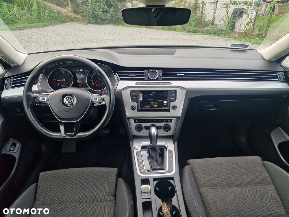 Volkswagen Passat 2.0 TDI BMT Comfortline DSG - 9