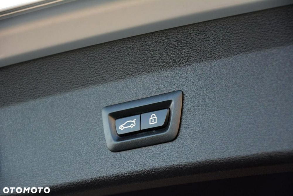 BMW X1 xDrive20d Advantage - 39