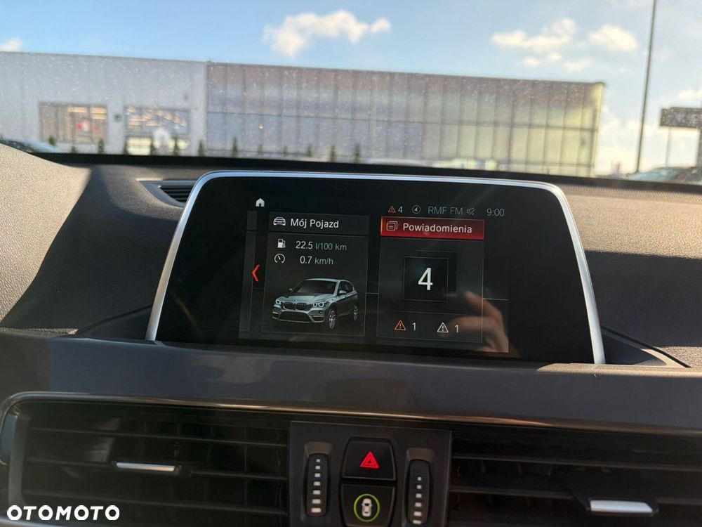 BMW X1 sDrive18i xLine - 26
