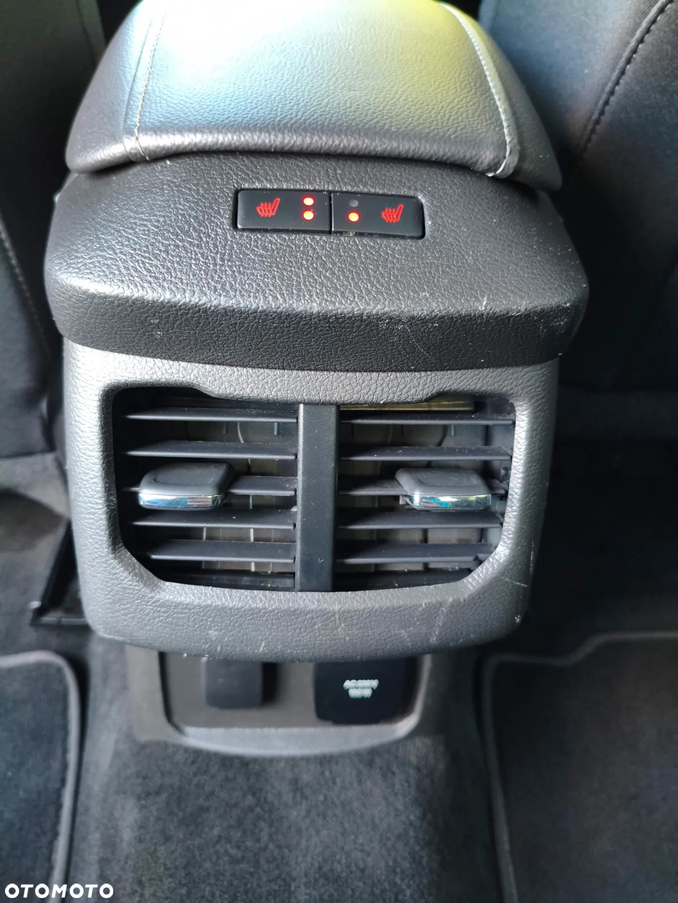 Ford Mondeo 2.0 EcoBlue Titanium - 25