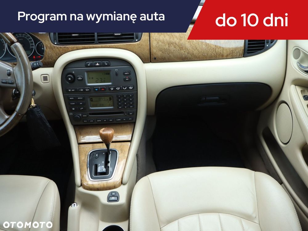 Jaguar X-Type - 10