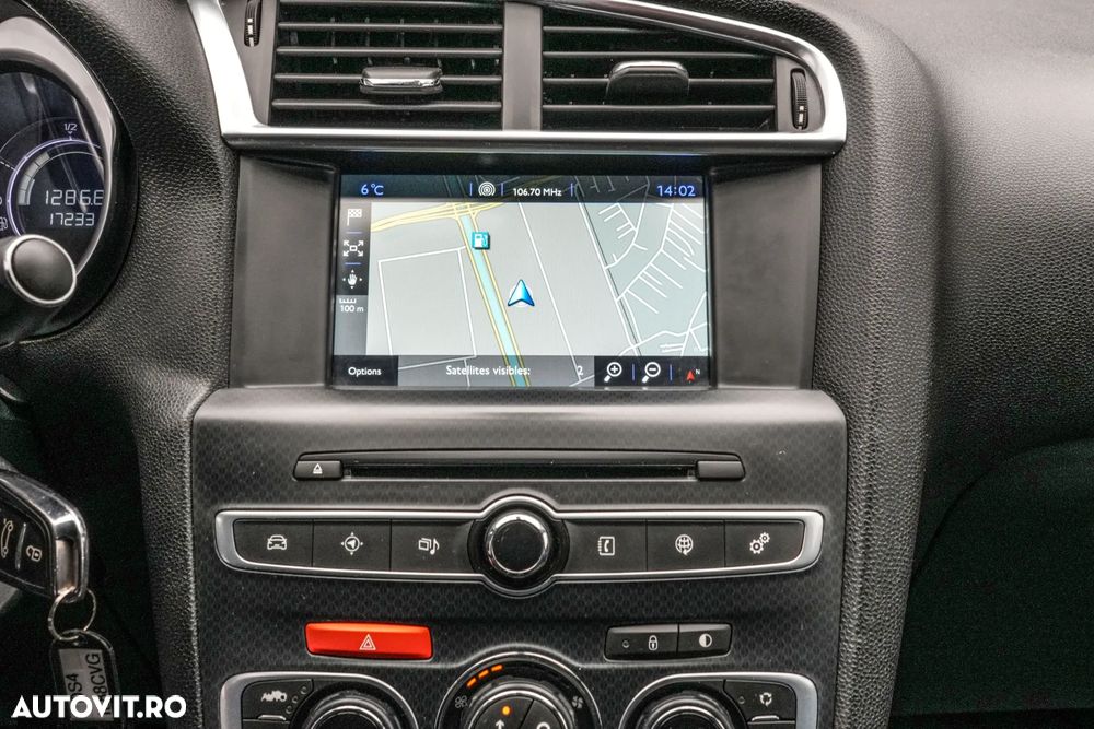 Citroën DS4 1.6 e-HDI Airdream BVM6 So Chic - 17