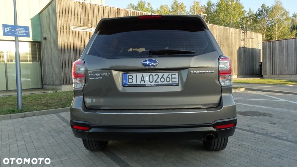 Subaru Forester 2.0 i Exclusive Lineartronic - 8