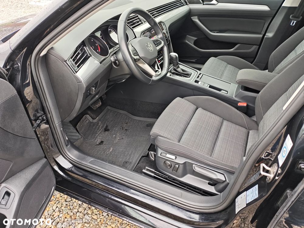 Volkswagen Passat 2.0 TDI SCR DSG Business - 9