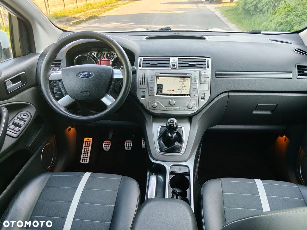 Ford Kuga 2.0 TDCi 4x4 Titanium - 18