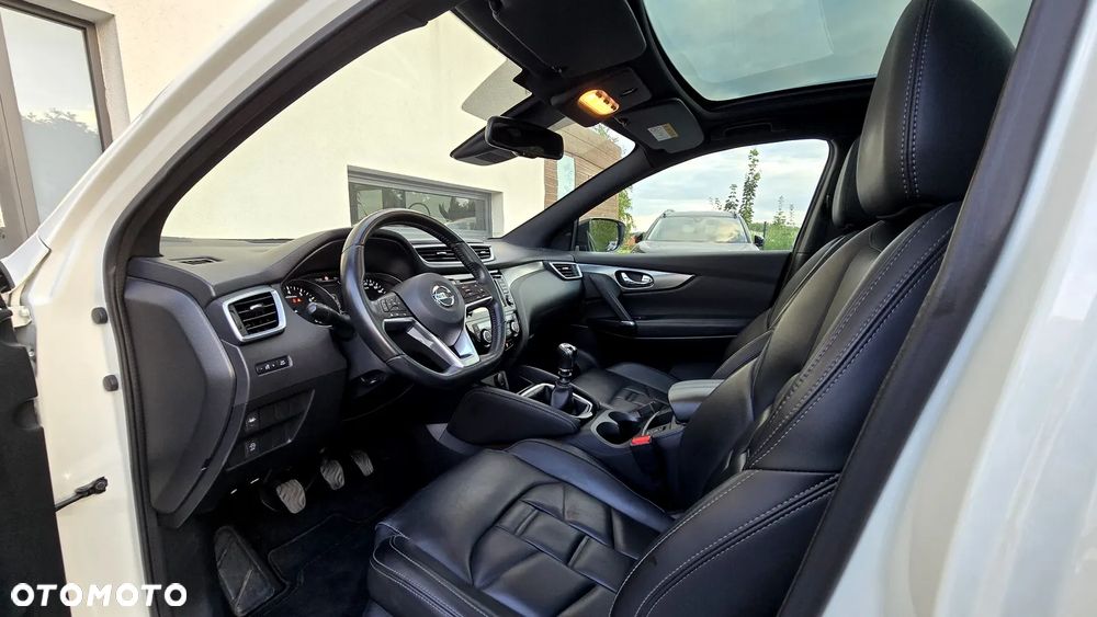 Nissan Qashqai 1.2 DIG-T TEKNA+ - 17