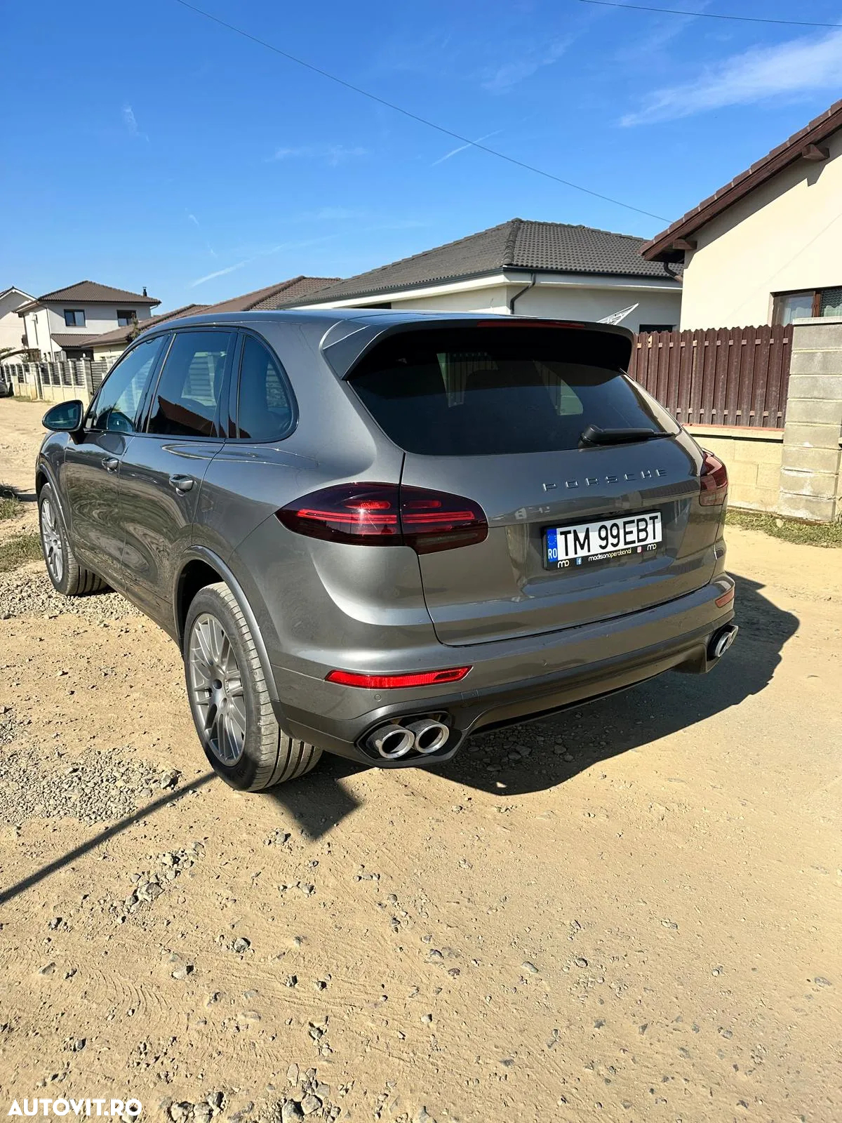 Porsche Cayenne 3.0 L - 10
