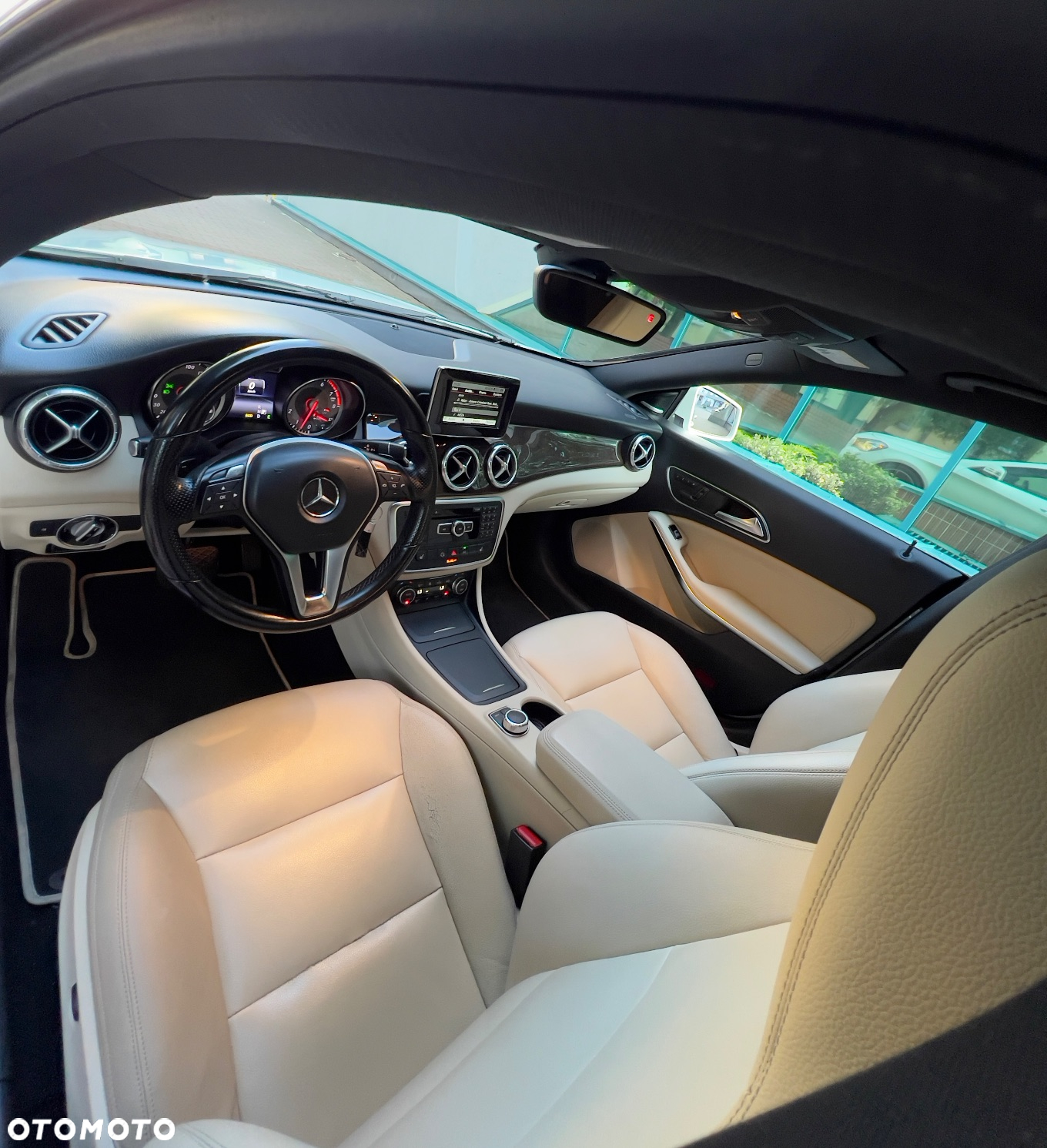 Mercedes-Benz CLA 250 7G-DCT - 8