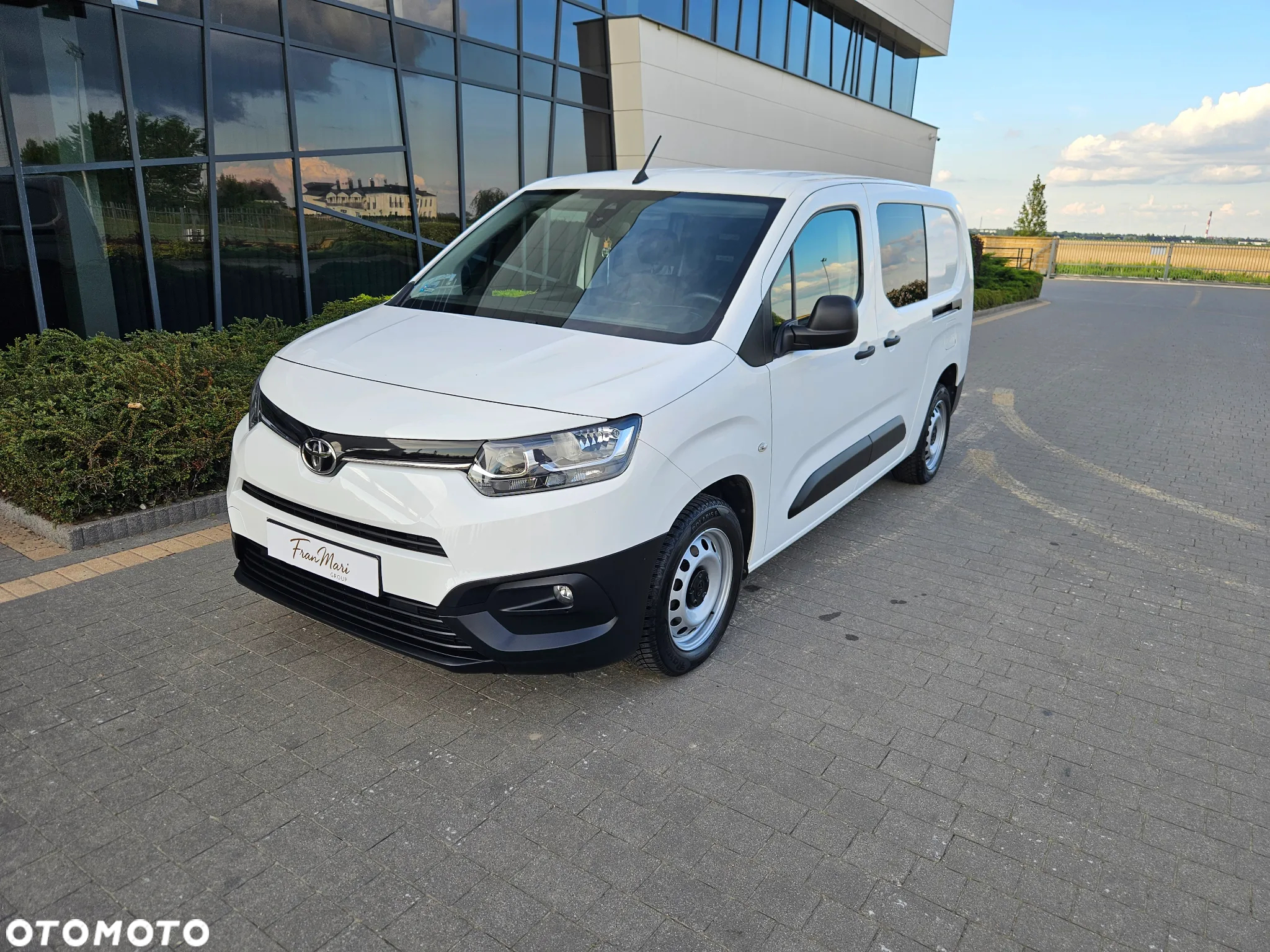 Toyota Proace City 1.5 D-4D Long 2,3t Active (bryg.) - 3