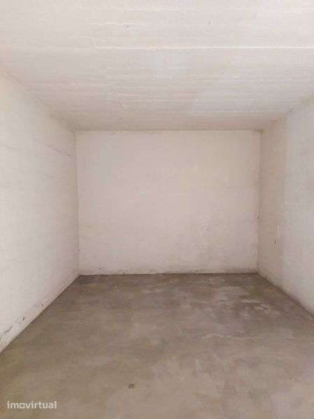 Garagem BOX no centro do Entroncamento - Grande imagem: 3/4