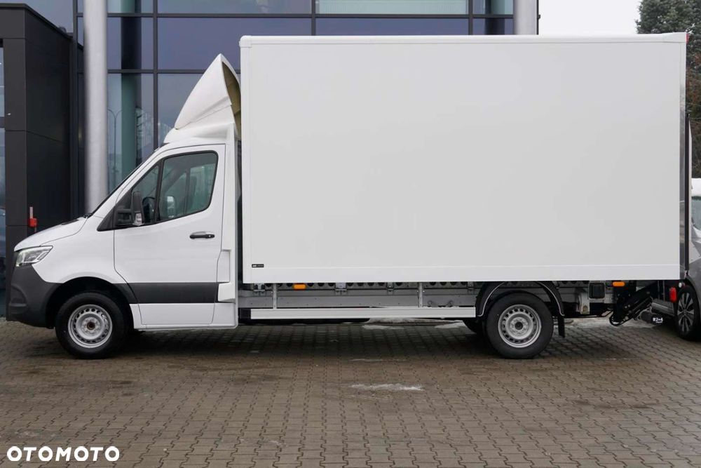 Mercedes-Benz Sprinter - 4