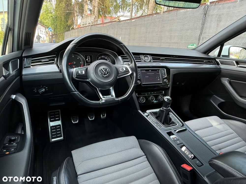 Volkswagen Passat 2.0 TDI BMT Highline - 8