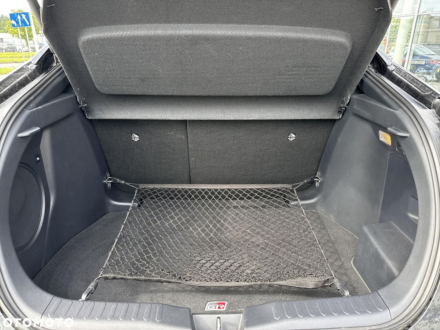 Toyota C-HR - 12