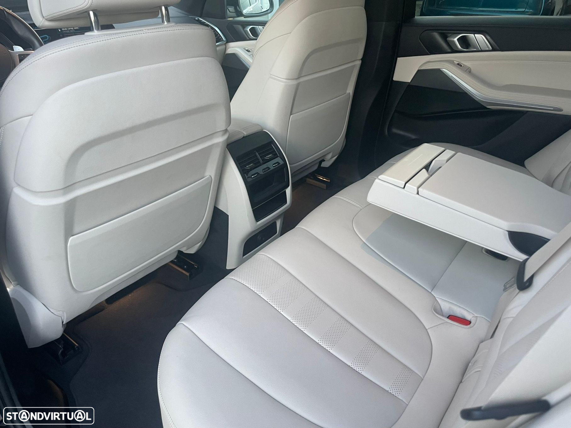 BMW X5 45 e xDrive Pack M - 10