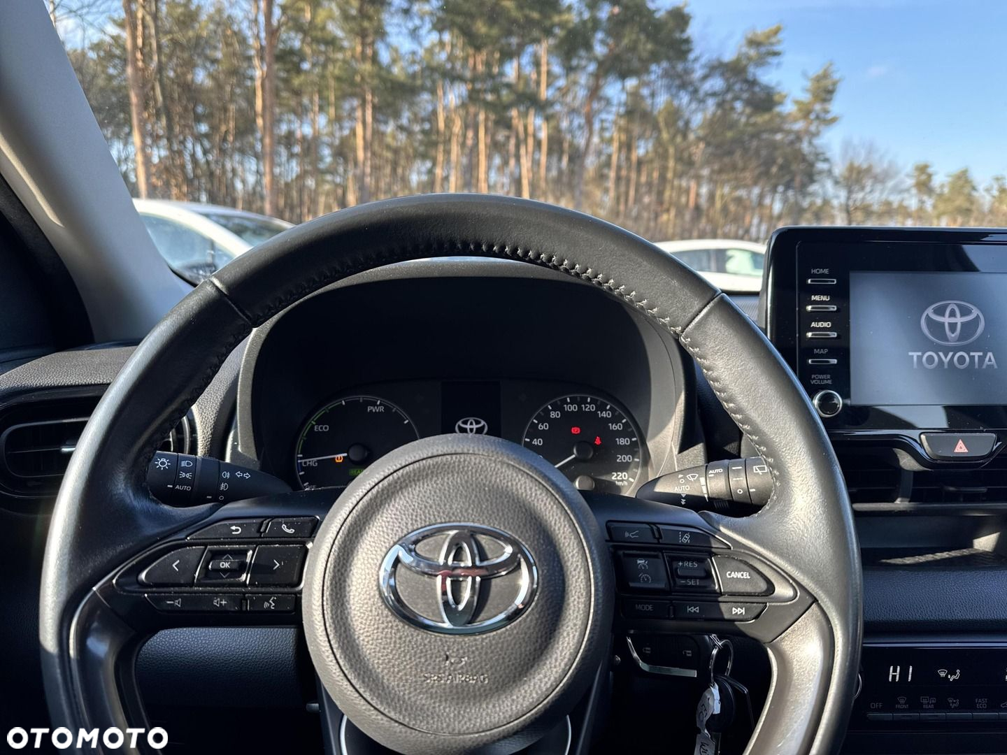 Toyota Yaris - 17