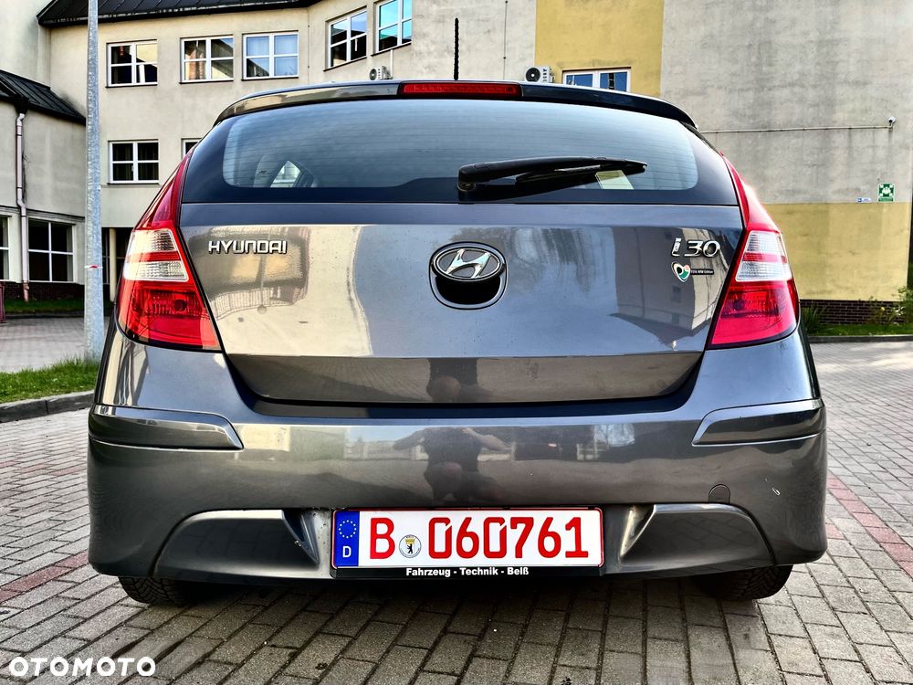 Hyundai i30 1.4 FIFA WM Edition - 3
