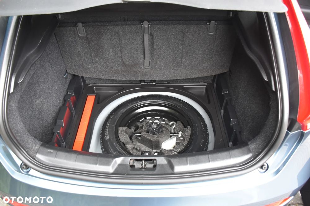 Volvo V40 D2 Momentum - 21