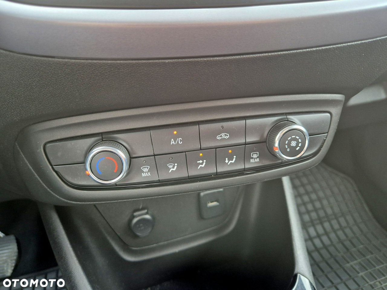 Opel Crossland - 21