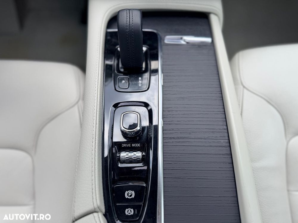 Volvo XC 90 Recharge T8 eAWD Inscription - 13