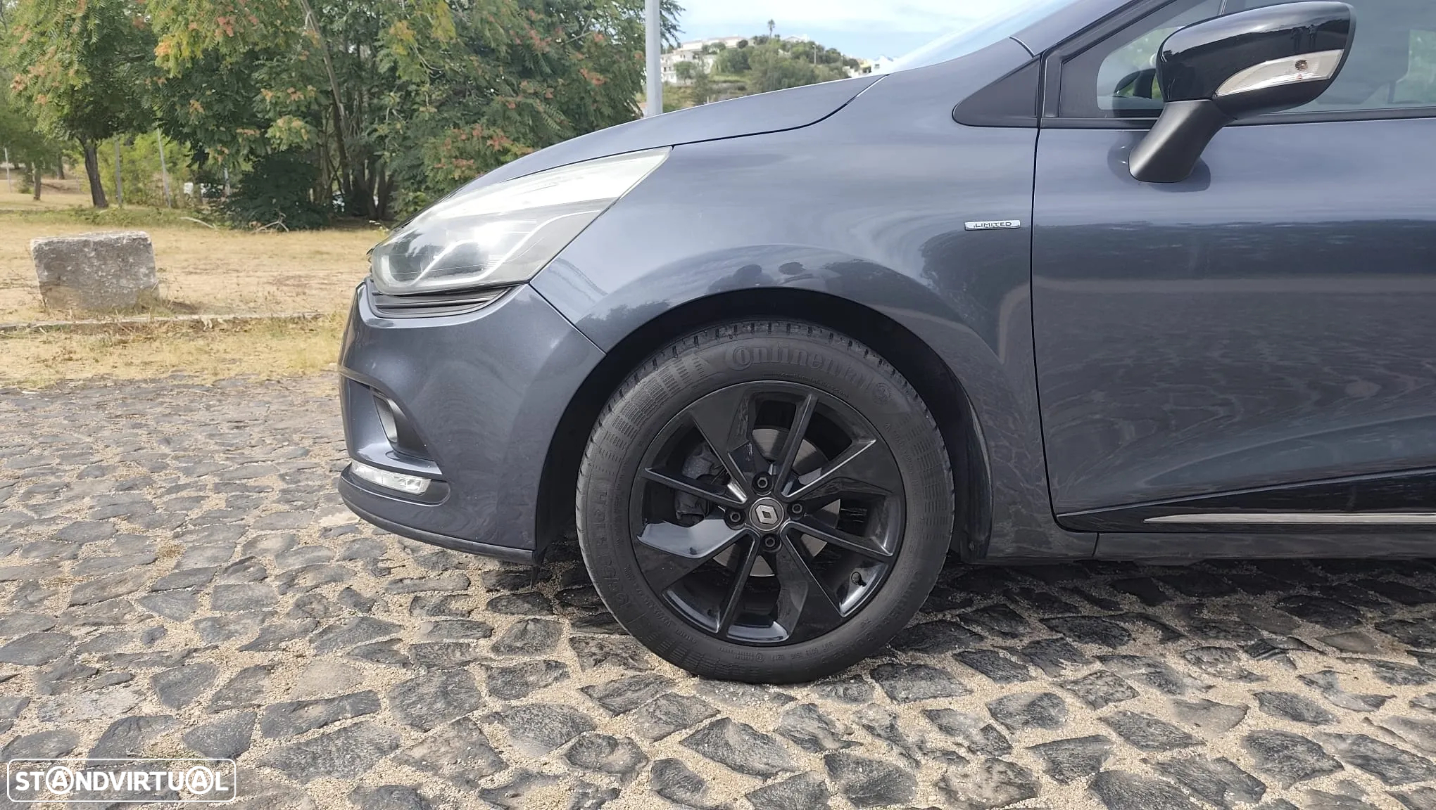 Renault Clio 1.5 dCi Limited EDition - 17