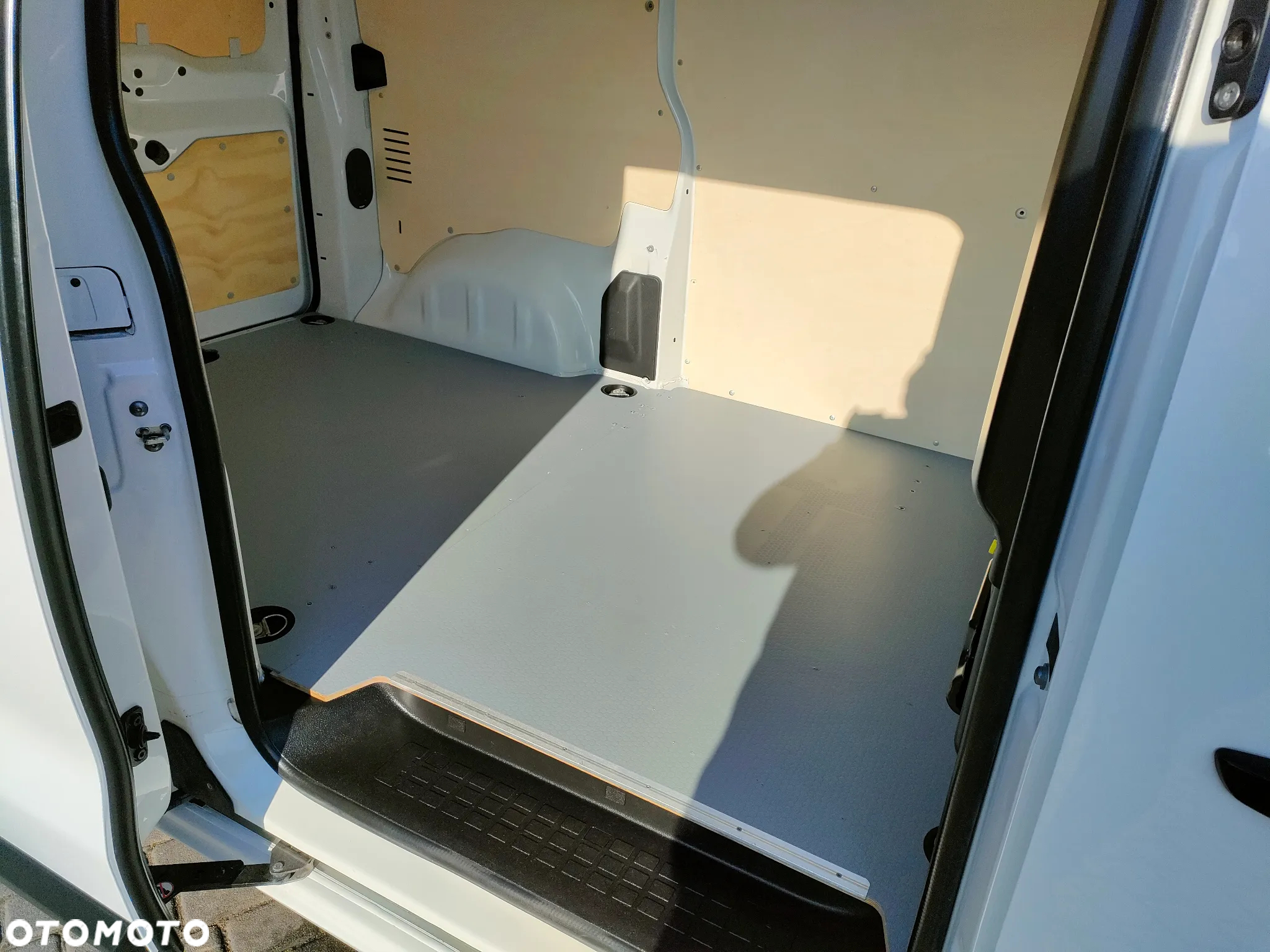 Opel Vivaro - 29