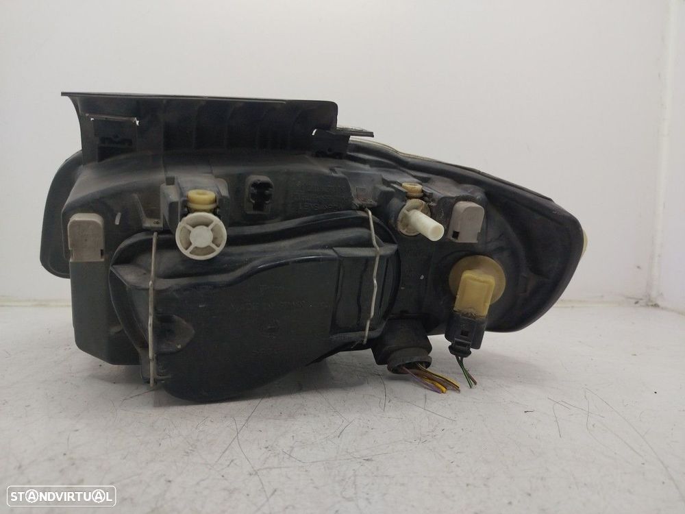 Farol/ Otica Dianteiro Dto Seat Cordoba (6K1, 6K2) - 1