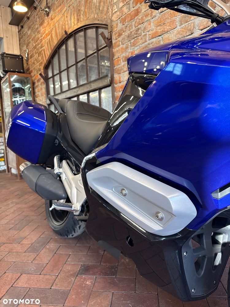 Jawa 750 Touring - 14