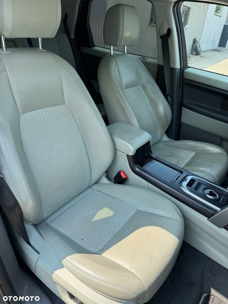 Land Rover Discovery Sport 2.0 TD4 HSE - 13