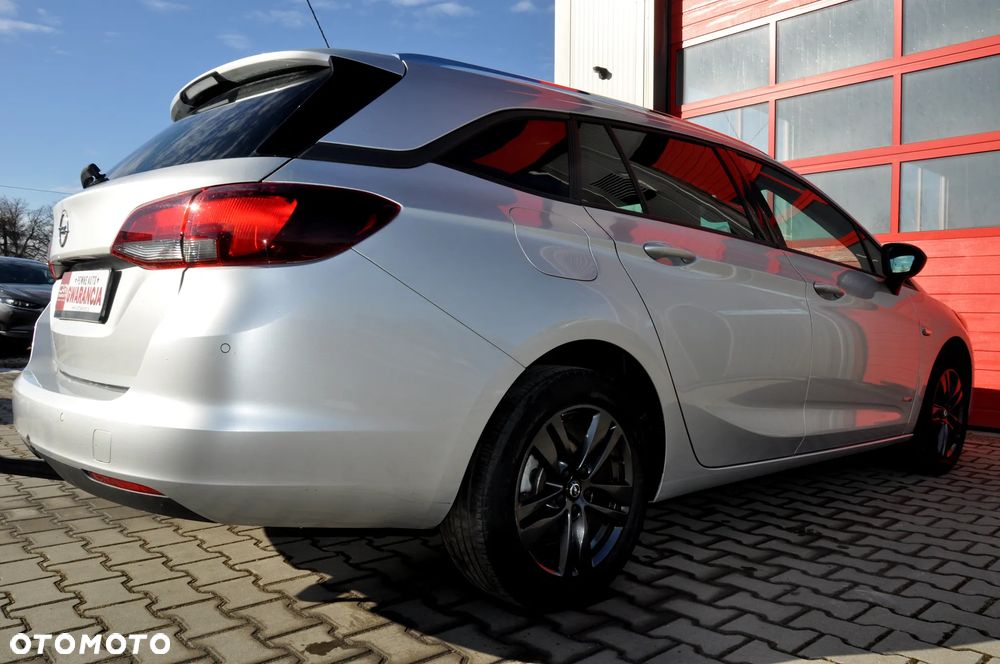 Opel Astra 1.5 D Start/Stop Automatik Design&Tech - 14