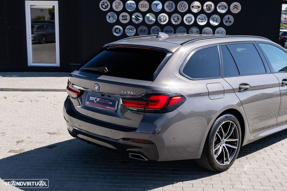 BMW 520 e Pack M - 8