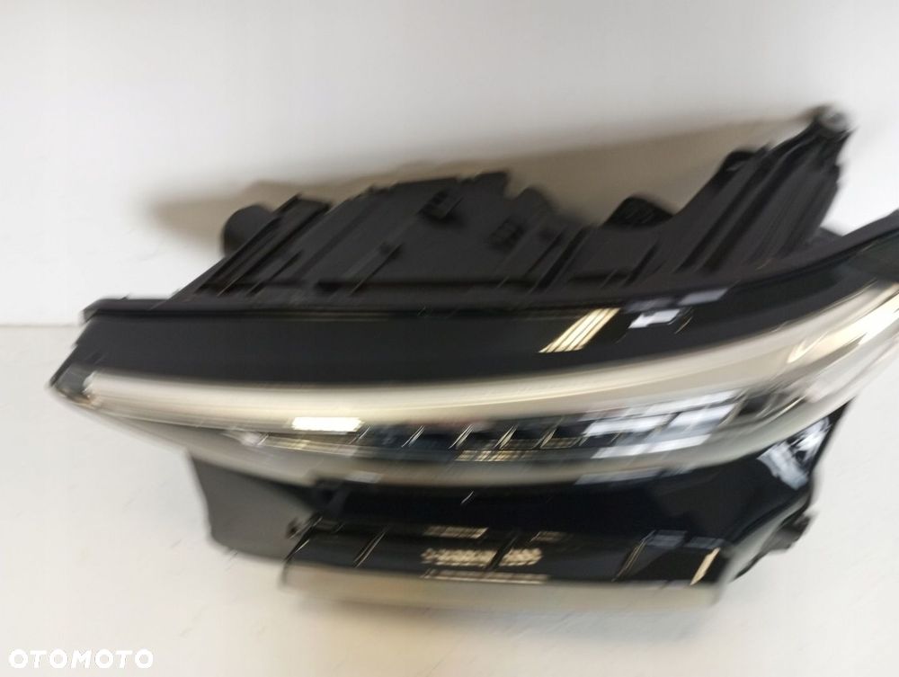 LAMPA LEWA MATRIX AUDI Q6 E-TRON 85H941039R - 9