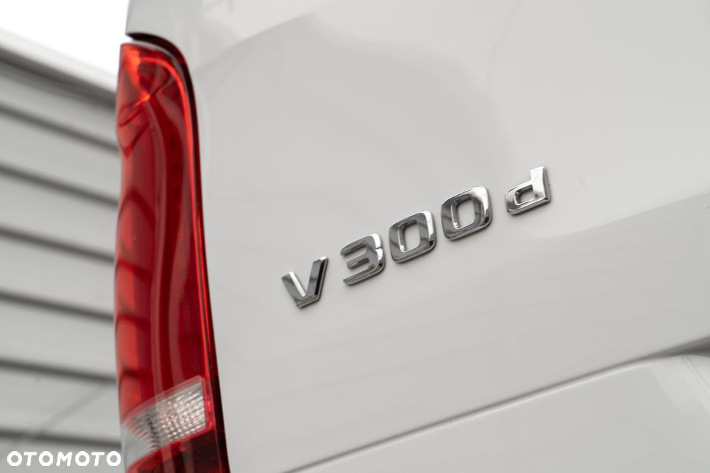 Mercedes-Benz Klasa V 300 d 4-Matic 9G-Tronic (ekstra d³) - 14