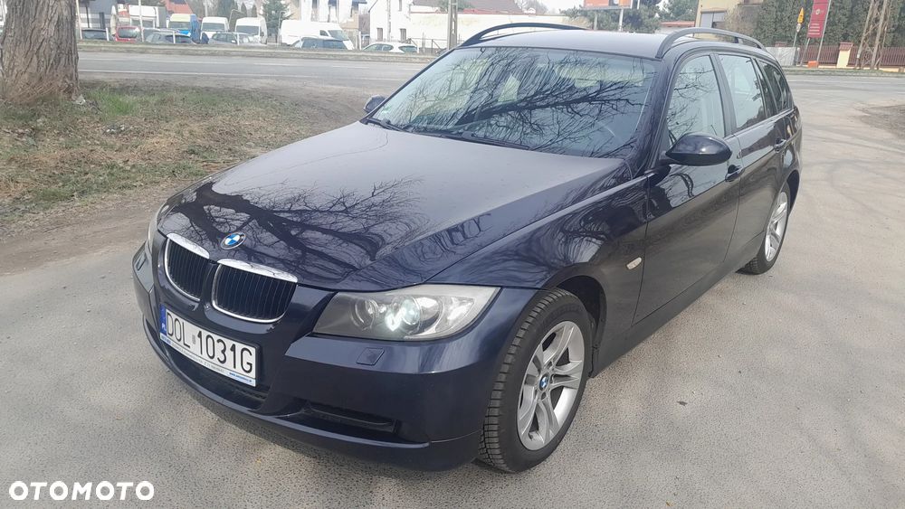 BMW Seria 3 320d DPF - 1