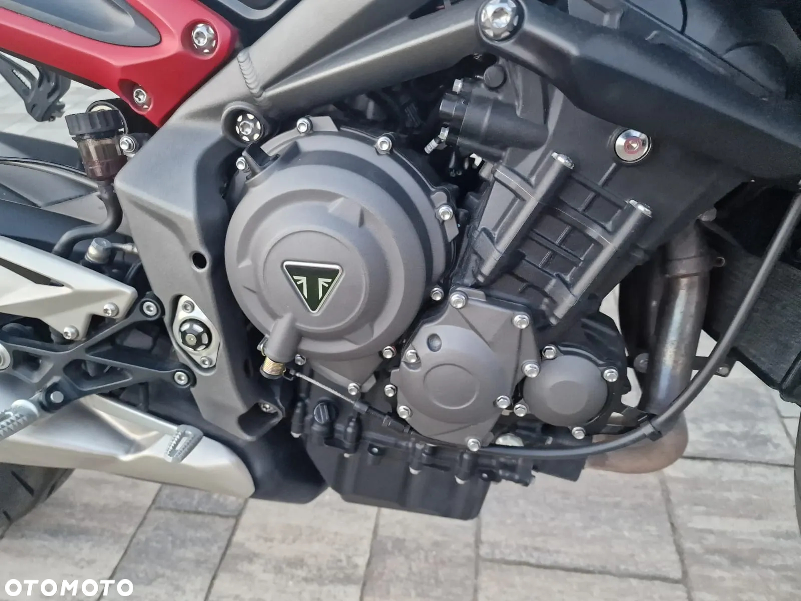 Triumph Street Triple - 8
