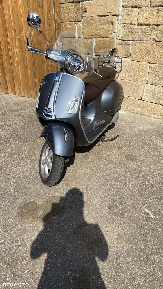 Piaggio Vespa - 1