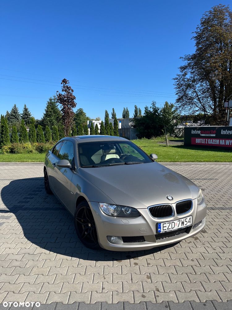 BMW Seria 3 320d Coupe - 2