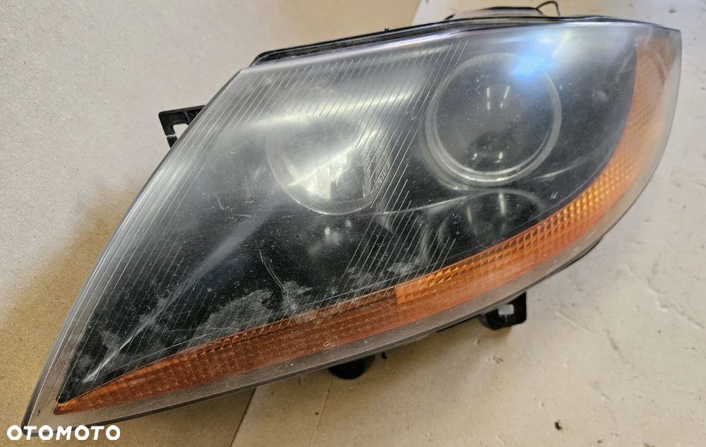 BMW Z4 E85 lampa przód przednia prawa  lewa xenon   EN - 6